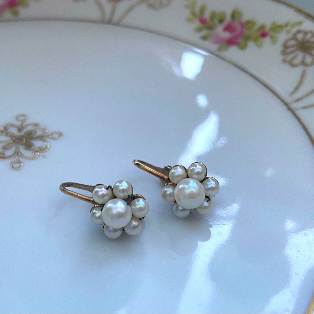 Vintage Costume Clip-On Earrings Faux Pearl Floral